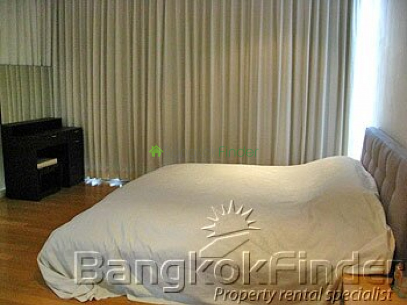 Sukhumvit-Ekamai, Ekamai, Bangkok, Thailand, 3 Bedrooms Bedrooms, ,3 BathroomsBathrooms,Condo,For Rent,Fullerton Sukhumvit,Sukhumvit-Ekamai,853