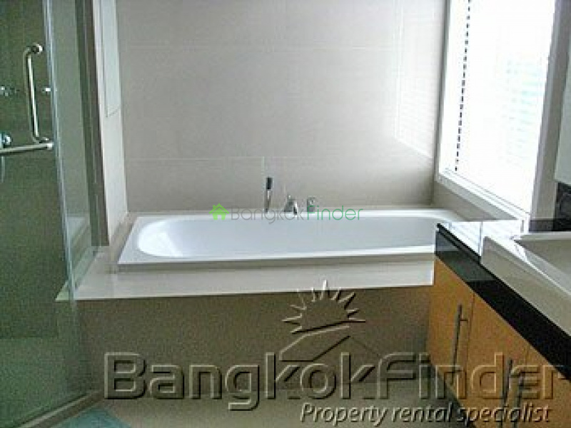 Sukhumvit-Ekamai, Ekamai, Bangkok, Thailand, 3 Bedrooms Bedrooms, ,3 BathroomsBathrooms,Condo,For Rent,Fullerton Sukhumvit,Sukhumvit-Ekamai,853