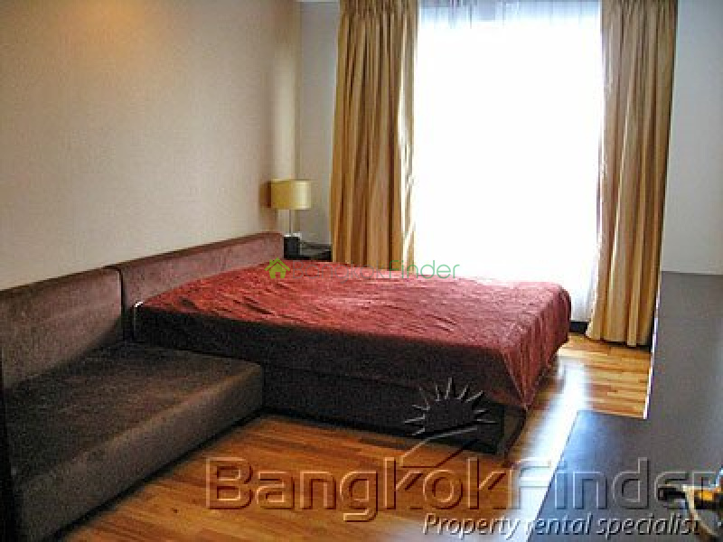 Sukhumvit-Ekamai, Ekamai, Bangkok, Thailand, 3 Bedrooms Bedrooms, ,3 BathroomsBathrooms,Condo,For Rent,Avenue 61,Sukhumvit-Ekamai,942