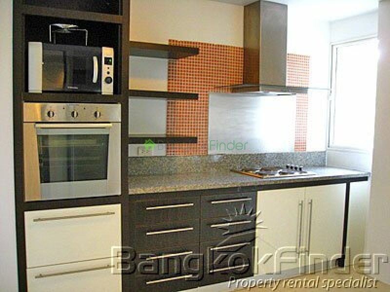 Sukhumvit-Ekamai, Ekamai, Bangkok, Thailand, 3 Bedrooms Bedrooms, ,3 BathroomsBathrooms,Condo,For Rent,Avenue 61,Sukhumvit-Ekamai,942