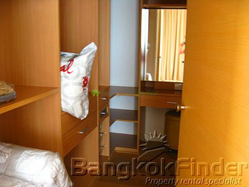 Sukhumvit-Ekamai, Ekamai, Bangkok, Thailand, 3 Bedrooms Bedrooms, ,3 BathroomsBathrooms,Condo,For Rent,Fullerton Sukhumvit,Sukhumvit-Ekamai,963