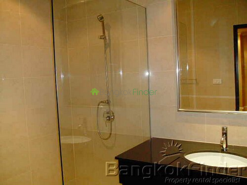 39 Sukhumvit, Phrom Phong, Bangkok, Thailand, 3 Bedrooms Bedrooms, ,2 BathroomsBathrooms,Condo,For Rent,The Cadogan,Sukhumvit,981