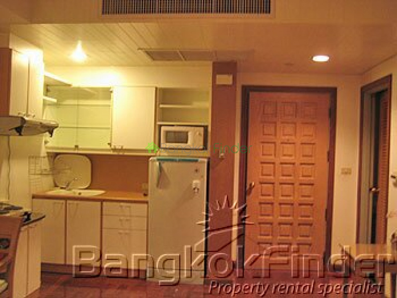 Rajadamri, Rajadamri, Bangkok, Thailand, 1 Bedroom Bedrooms, ,1 BathroomBathrooms,Condo,For Rent,Baan Somthavin,Rajadamri,1052