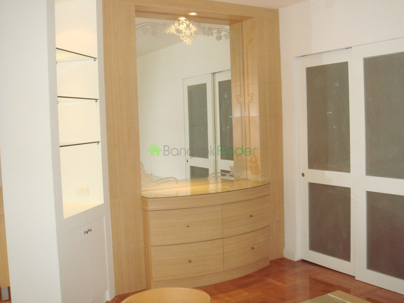 Sathorn, Sathorn, Bangkok, Thailand, 2 Bedrooms Bedrooms, ,2 BathroomsBathrooms,Condo,For Rent,Bangkok Garden,Sathorn,1199