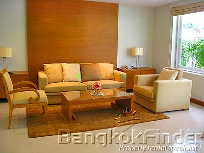 Sukhumvit-Ekamai, Ekamai, Bangkok, Thailand, 5 Bedrooms Bedrooms, ,5 BathroomsBathrooms,House,For Rent,Sukhumvit-Ekamai,1349