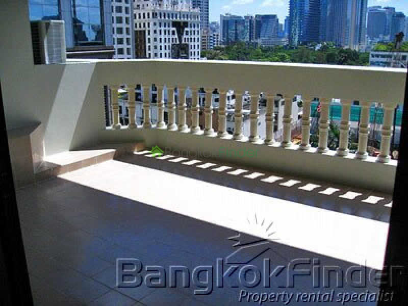 Ploenchit-Chidlom, Ploenchit, Bangkok, Thailand, 3 Bedrooms Bedrooms, ,4 BathroomsBathrooms,Condo,For Rent,Garden View,Ploenchit-Chidlom,1350