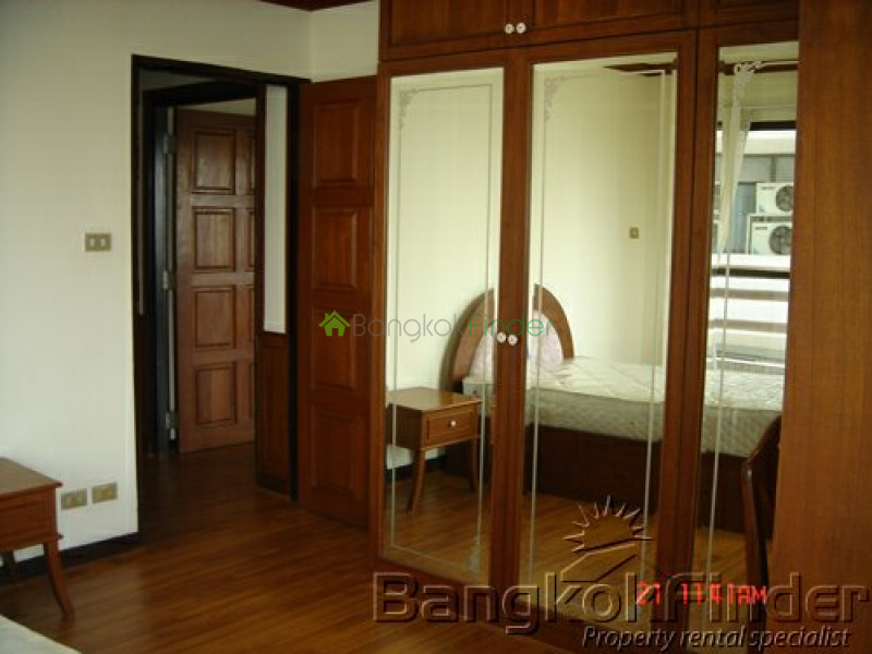 Sukhumvit-Phrom Phong, Phrom Phong, Bangkok, Thailand, 3 Bedrooms Bedrooms, ,2 BathroomsBathrooms,Condo,For Rent,Richmond Palace,Sukhumvit-Phrom Phong,1375