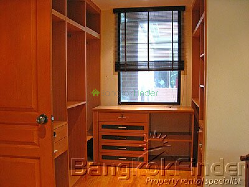 Sukhumvit-Ekamai, Ekamai, Bangkok, Thailand, 2 Bedrooms Bedrooms, ,3 BathroomsBathrooms,Condo,For Rent,Baan Ananda,Sukhumvit-Ekamai,1452