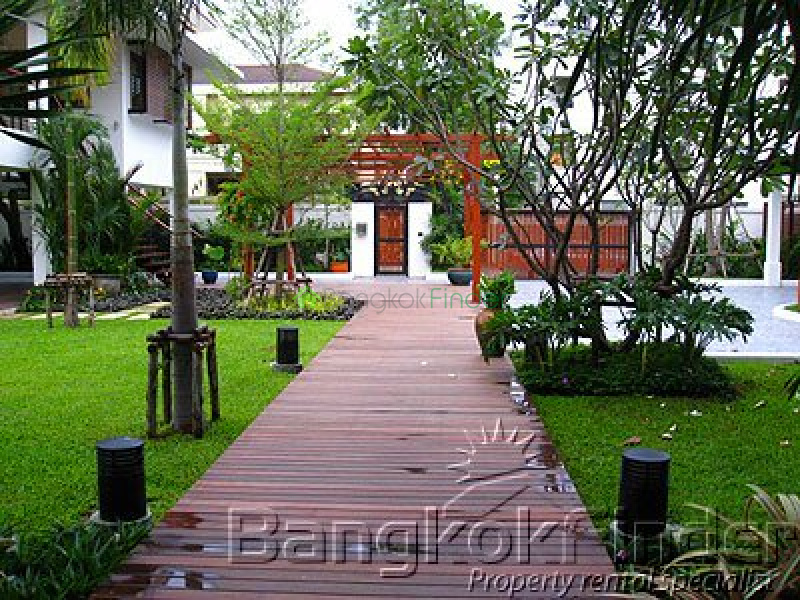 Sukhumvit-On Nut, On Nut, Bangkok, Thailand, 5 Bedrooms Bedrooms, ,4 BathroomsBathrooms,House,Sold,Sukhumvit-On Nut,1454