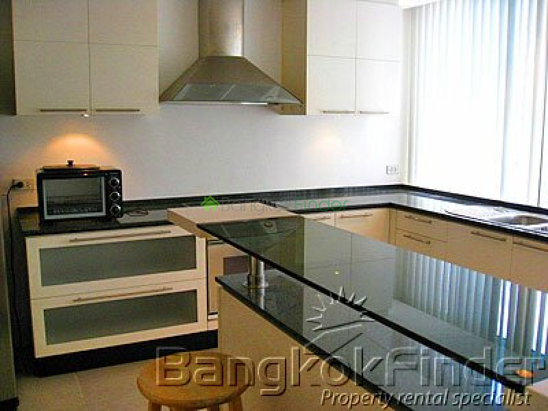 Ploenchit-Chidlom, Ploenchit, Bangkok, Thailand, 3 Bedrooms Bedrooms, ,4 BathroomsBathrooms,Condo,For Rent,Langsuan Ville,Ploenchit-Chidlom,1500