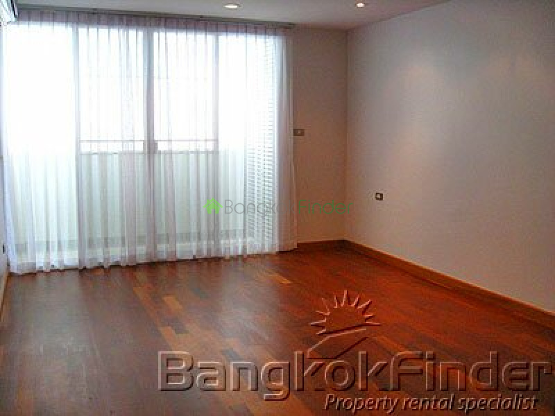 Sukhumvit-Phrom Phong, Phrom Phong, Bangkok, Thailand, 4 Bedrooms Bedrooms, ,5 BathroomsBathrooms,House,For Rent,Sukhumvit-Phrom Phong,1624