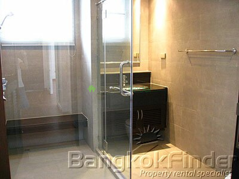 Sukhumvit-Phrom Phong, Phrom Phong, Bangkok, Thailand, 4 Bedrooms Bedrooms, ,5 BathroomsBathrooms,House,For Rent,Sukhumvit-Phrom Phong,1624