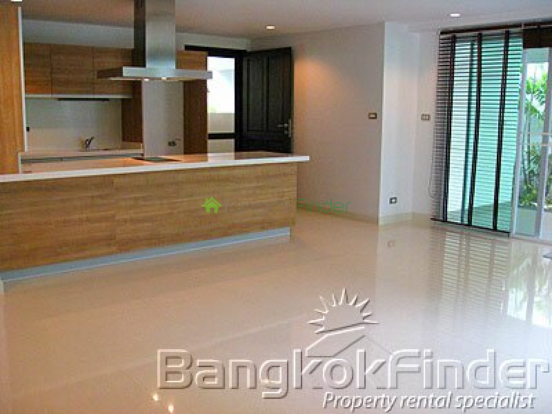 Sukhumvit-Phrom Phong, Phrom Phong, Bangkok, Thailand, 4 Bedrooms Bedrooms, ,5 BathroomsBathrooms,House,For Rent,Sukhumvit-Phrom Phong,1624