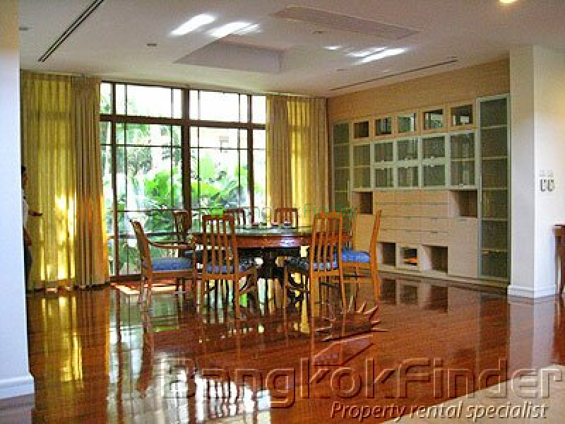 Sukhumvit-Phra Kanong, Phra Khanong, Bangkok, Thailand, 4 Bedrooms Bedrooms, ,4 BathroomsBathrooms,House,For Rent,Sukhumvit-Phra Kanong,1649