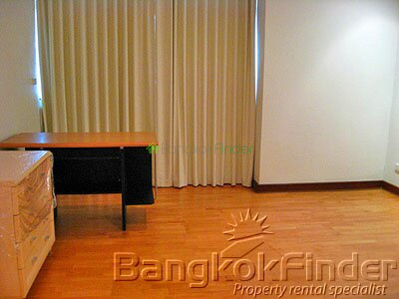 Sukhumvit-Ekamai, Ekamai, Bangkok, Thailand, 3 Bedrooms Bedrooms, ,3 BathroomsBathrooms,Condo,For Rent,La Cascade,Sukhumvit-Ekamai,1714