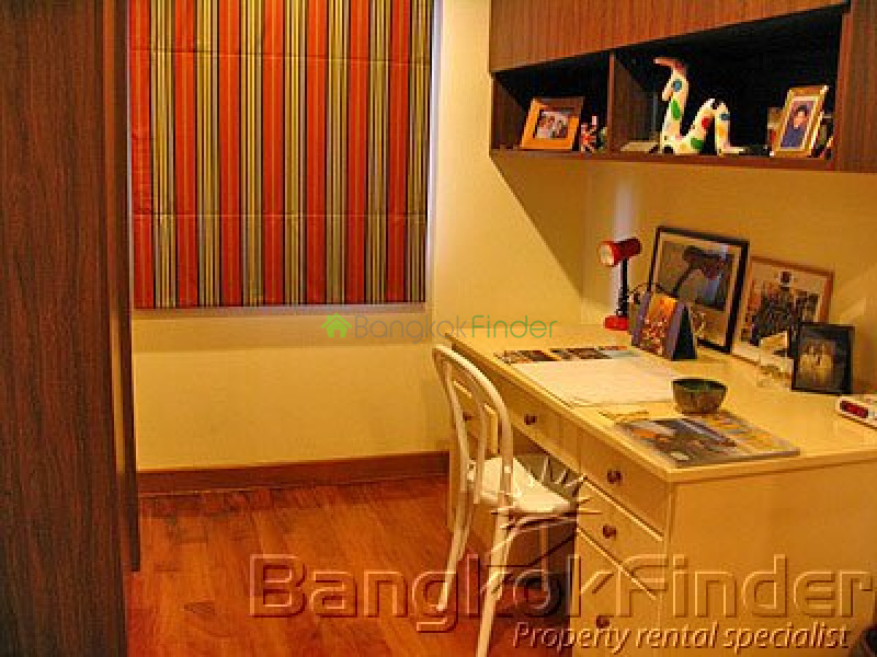 Sukhumvit-Ekamai, Ekamai, Bangkok, Thailand, 2 Bedrooms Bedrooms, ,2 BathroomsBathrooms,Condo,For Rent,Baan Ananda,Sukhumvit-Ekamai,1715