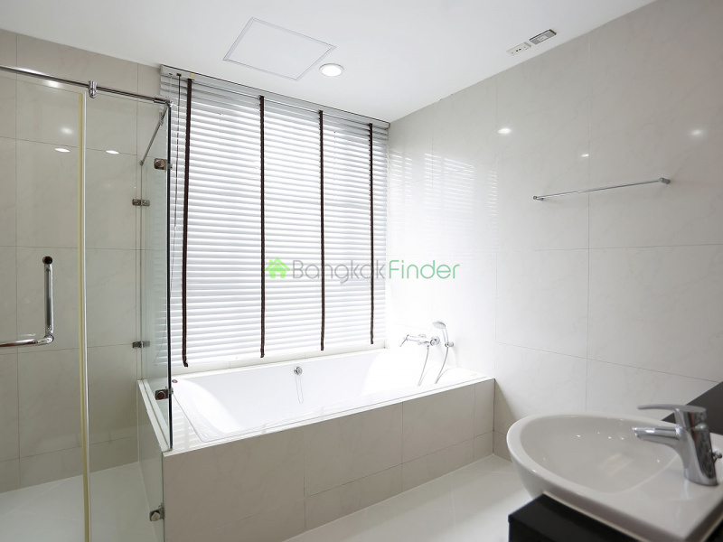 Sukhumvit-Phrom Phong, Phrom Phong, Bangkok, Thailand, 3 Bedrooms Bedrooms, ,3 BathroomsBathrooms,Condo,For Rent,The Residence 24,Sukhumvit-Phrom Phong,1770