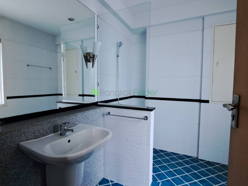 Sukhumvit-Asoke, Asoke, Bangkok, Thailand, 4 Bedrooms Bedrooms, ,5 BathroomsBathrooms,Condo,For Rent,The Verandah,Sukhumvit-Asoke,1822