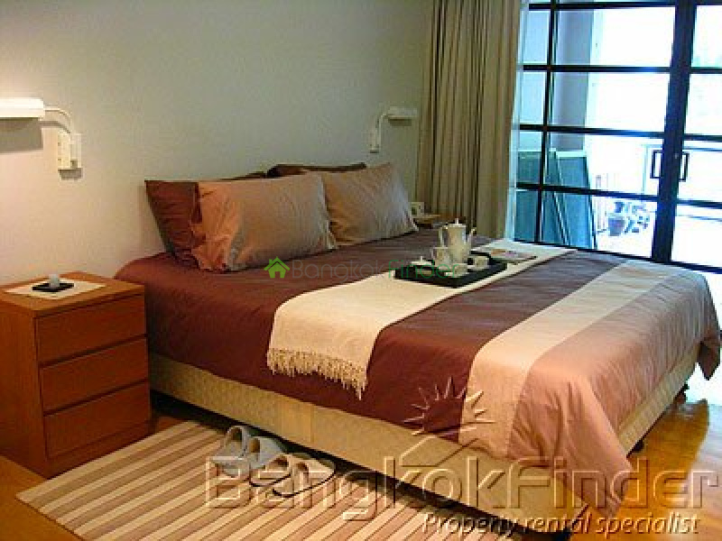 Sathorn, Sathorn, Bangkok, Thailand, 4 Bedrooms Bedrooms, ,4 BathroomsBathrooms,Condo,For Rent,Tipamas Suites,Sathorn,1934