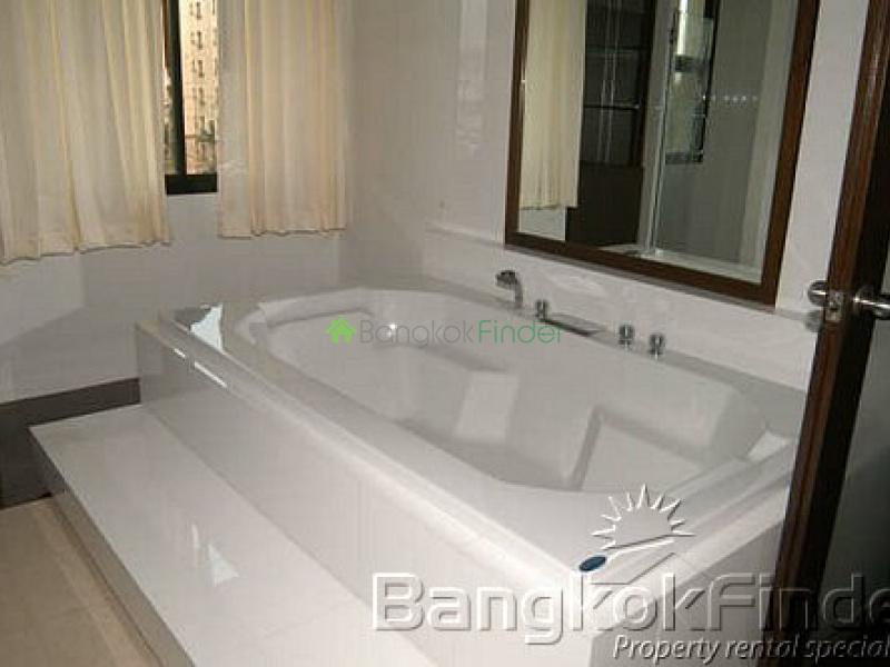 Sathorn, Sathorn, Bangkok, Thailand, 4 Bedrooms Bedrooms, ,3 BathroomsBathrooms,House,For Rent,Sathorn,1935