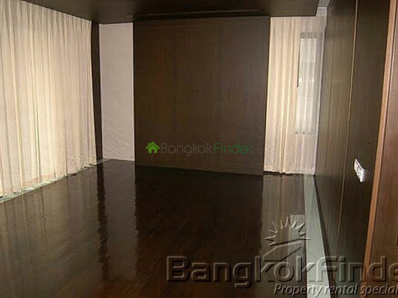 Sathorn, Sathorn, Bangkok, Thailand, 4 Bedrooms Bedrooms, ,3 BathroomsBathrooms,House,For Rent,Sathorn,1935