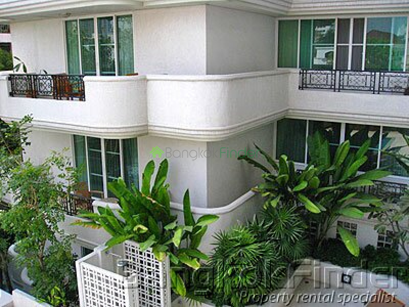 Sukhumvit-Phrom Phong, Phrom Phong, Bangkok, Thailand, 2 Bedrooms Bedrooms, ,2 BathroomsBathrooms,Condo,For Rent,Empire Sawatdii (Office),Sukhumvit-Phrom Phong,1968