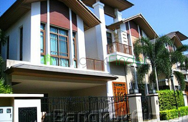 Sukhumvit-Phra Kanong, Phra Khanong, Bangkok, Thailand, 4 Bedrooms Bedrooms, ,4 BathroomsBathrooms,House,For Rent,Sukhumvit-Phra Kanong,2017 Sukhumvit-Phra Kanong, Phra Khanong, Bangkok, Thailand, 4 Bedrooms Bedrooms, ,4 BathroomsBathrooms,House,For Rent,Sukhumvit-Phra Kanong,2017