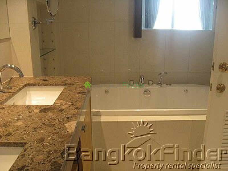 Ploenchit-Chidlom, Ploenchit, Bangkok, Thailand, 3 Bedrooms Bedrooms, ,3 BathroomsBathrooms,Condo,For Rent,Athenee Residence,Ploenchit-Chidlom,2067