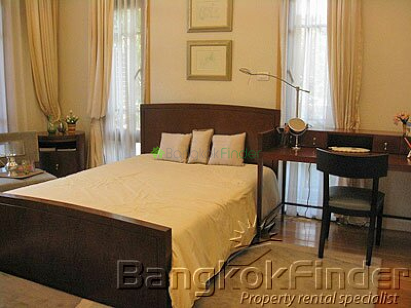 Sukhumvit-Phra Kanong, Phra Khanong, Bangkok, Thailand, 4 Bedrooms Bedrooms, ,5 BathroomsBathrooms,House,Sold,Sukhumvit-Phra Kanong,2117