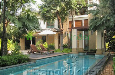 Sukhumvit-Phra Kanong, Phra Khanong, Bangkok, Thailand, 4 Bedrooms Bedrooms, ,5 BathroomsBathrooms,House,Sold,Sukhumvit-Phra Kanong,2117