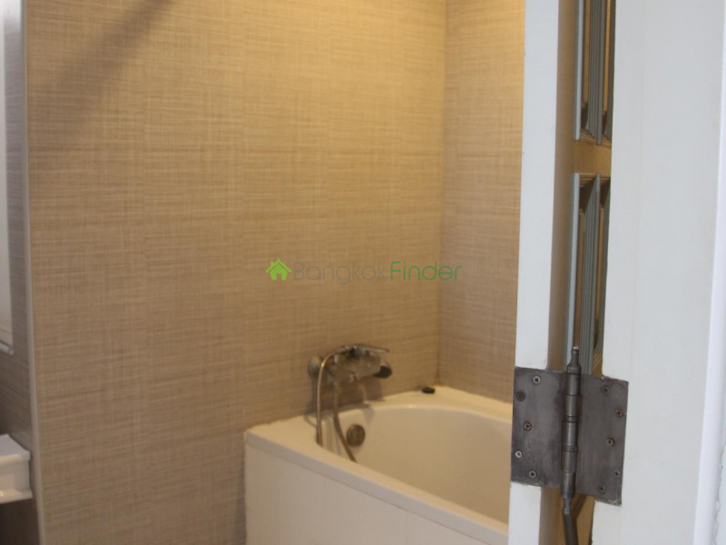 Sukhumvit-Ekamai, Ekamai, Bangkok, Thailand, 3 Bedrooms Bedrooms, ,2 BathroomsBathrooms,Condo,For Rent,Taiping Tower,Sukhumvit-Ekamai,2392