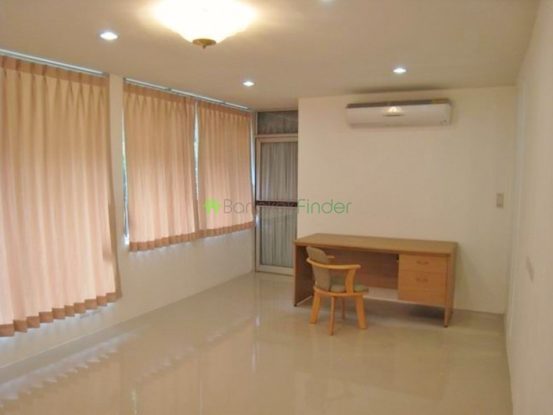 Sukhumvit- Phrom Phong- Phrom Phong- Bangkok- Thailand, 4 Bedrooms Bedrooms, ,4 BathroomsBathrooms,House,For Rent,Sukhumvit-Phrom Phong,2506