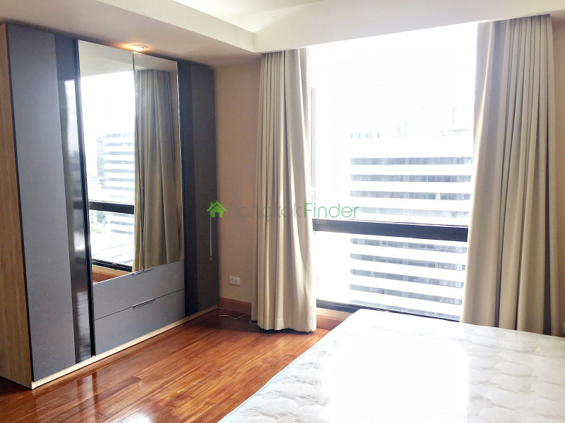 Ploenchit-Chidlom, Ploenchit, Bangkok, Thailand, 3 Bedrooms Bedrooms, ,3 BathroomsBathrooms,Condo,For Rent,Somkid Garden,Ploenchit-Chidlom,2554