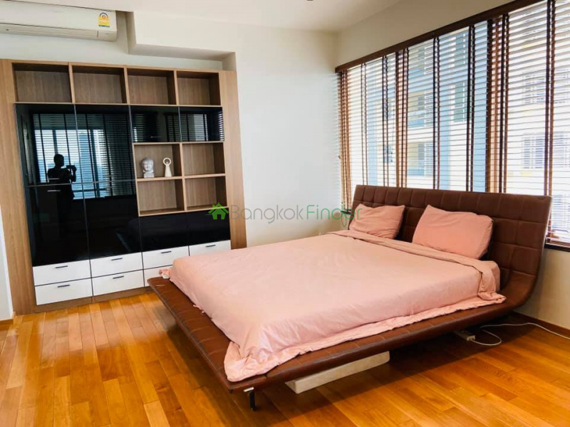 Sukhumvit-Phrom Phong, Phrom Phong, Bangkok, Thailand, 2 Bedrooms Bedrooms, ,2 BathroomsBathrooms,Condo,For Rent,The Emporio Place,Sukhumvit-Phrom Phong,2745