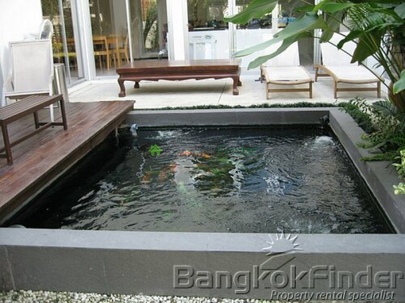 Pattanakarn, Pattanakarn, Bangkok, Thailand, 3 Bedrooms Bedrooms, ,4 BathroomsBathrooms,House,For Rent,Pattanakarn,2751
