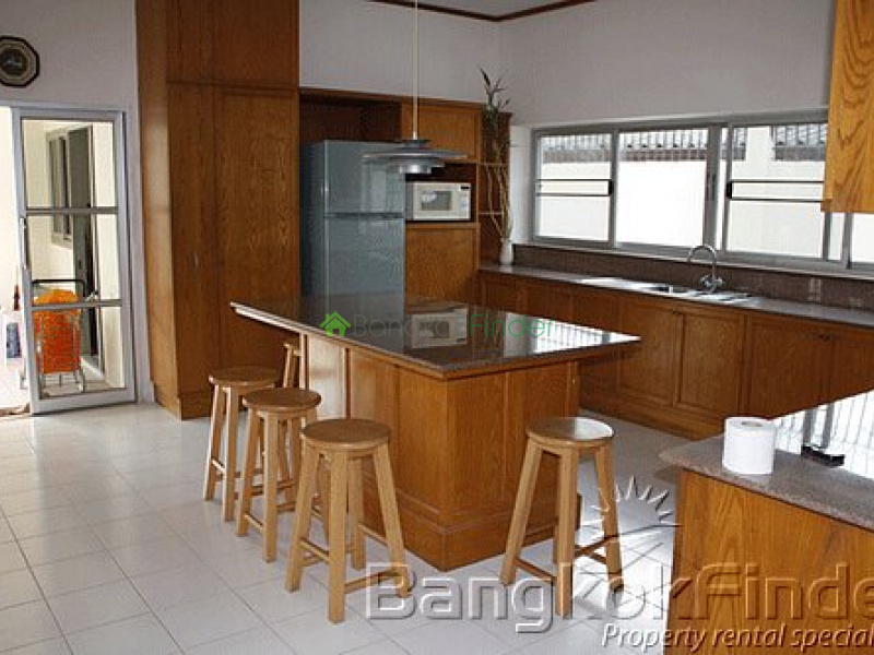 Pattanakarn, Pattanakarn, Bangkok, Thailand, 4 Bedrooms Bedrooms, ,3 BathroomsBathrooms,House,For Rent,Pattanakarn,2770