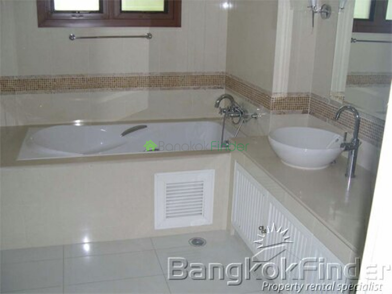 Pattanakarn, Pattanakarn, Bangkok, Thailand, 3 Bedrooms Bedrooms, ,4 BathroomsBathrooms,House,Sold,Pattanakarn,3002