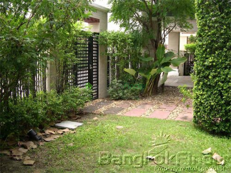 Pattanakarn, Pattanakarn, Bangkok, Thailand, 3 Bedrooms Bedrooms, ,4 BathroomsBathrooms,House,Sold,Pattanakarn,3002