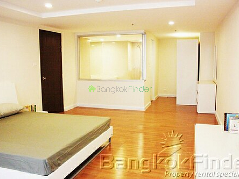 Sukhumvit-Nana, Nana, Bangkok, Thailand, 1 Bedroom Bedrooms, ,2 BathroomsBathrooms,Condo,For Rent,The Trendy,Sukhumvit-Nana,3023