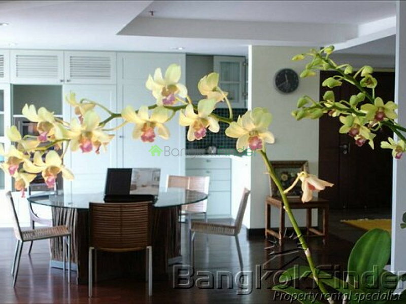 Ploenchit-Chidlom, Ploenchit, Bangkok, Thailand, 1 Bedroom Bedrooms, ,2 BathroomsBathrooms,Condo,For Rent,Urbana Langsuan,Ploenchit-Chidlom,3244