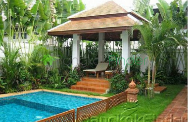 Sukhumvit-Phrom Phong, Phrom Phong, Bangkok, Thailand, 4 Bedrooms Bedrooms, ,3 BathroomsBathrooms,House,For Rent,Sukhumvit-Phrom Phong,3438