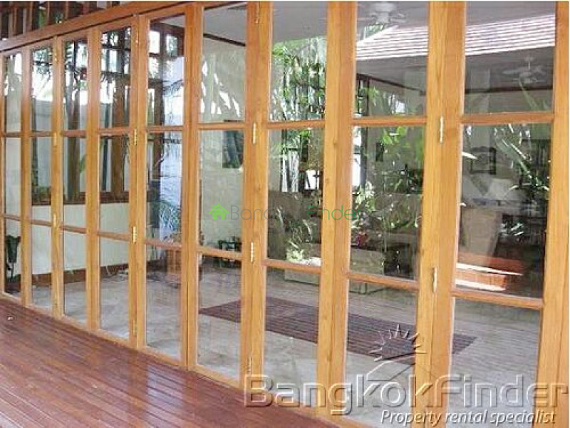 Sukhumvit-Phrom Phong, Phrom Phong, Bangkok, Thailand, 4 Bedrooms Bedrooms, ,3 BathroomsBathrooms,House,For Rent,Sukhumvit-Phrom Phong,3438