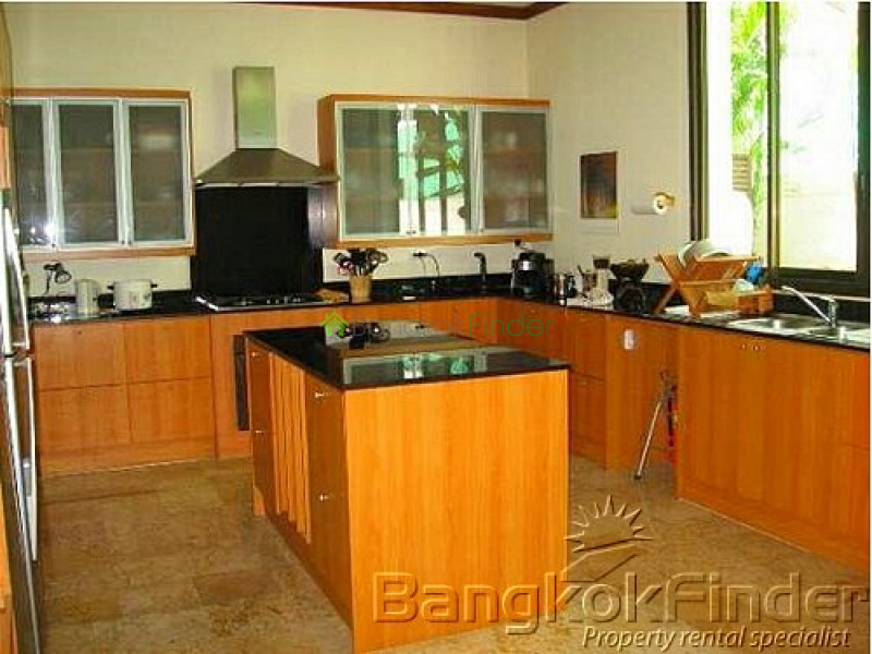 Sukhumvit-Phrom Phong, Phrom Phong, Bangkok, Thailand, 4 Bedrooms Bedrooms, ,3 BathroomsBathrooms,House,For Rent,Sukhumvit-Phrom Phong,3438