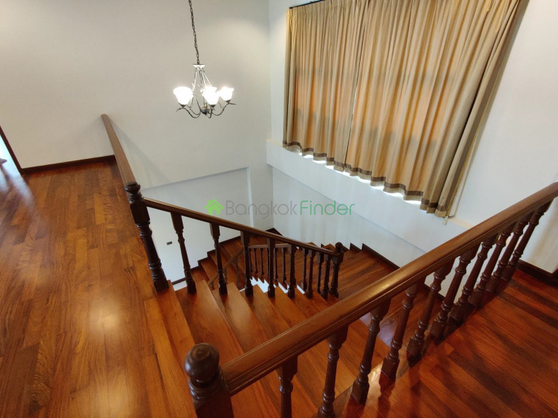 Pattanakarn, Pattanakarn, Bangkok, Thailand, 4 Bedrooms Bedrooms, ,4 BathroomsBathrooms,House,For Rent,Pattanakarn,3495