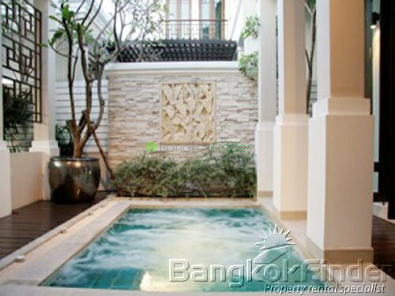 Phaholyothin, Phaholyothin, Bangkok, Thailand, 4 Bedrooms Bedrooms, ,4 BathroomsBathrooms,House,For Rent,Phaholyothin,3502