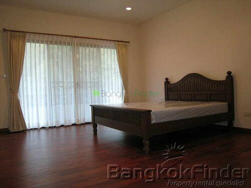 Phetburi, Phetburi, Bangkok, Thailand, 4 Bedrooms Bedrooms, ,5 BathroomsBathrooms,House,For Rent,Phetburi,3521