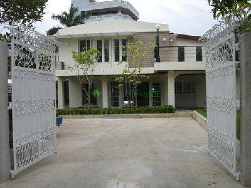Phrom Phong, Asoke, Bangkok, Thailand, 4 Bedrooms Bedrooms, ,5 BathroomsBathrooms,House,For Rent,Phrom Phong,3879