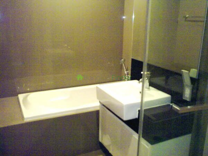 Nana, Bangkok, Thailand, 2 Bedrooms Bedrooms, ,2 BathroomsBathrooms,Condo,For Rent,Siri 8,3922