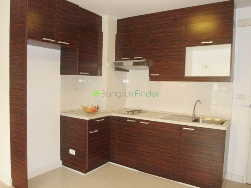 Thonglor, Bangkok, Thailand, 2 Bedrooms Bedrooms, ,2 BathroomsBathrooms,Condo,For Rent,The Clover,3925