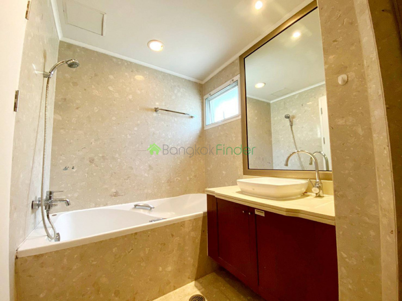 Ploenchit, Bangkok, Thailand, 2 Bedrooms Bedrooms, ,2 BathroomsBathrooms,Condo,For Rent,Baan Sirirudee,3930